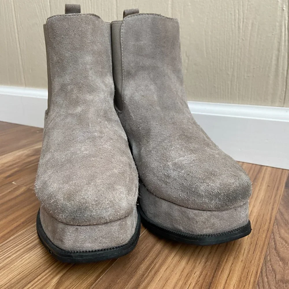 Free People Jeffrey Campbell Gray Suede Platform Wedge Chelsea Ankle Boot